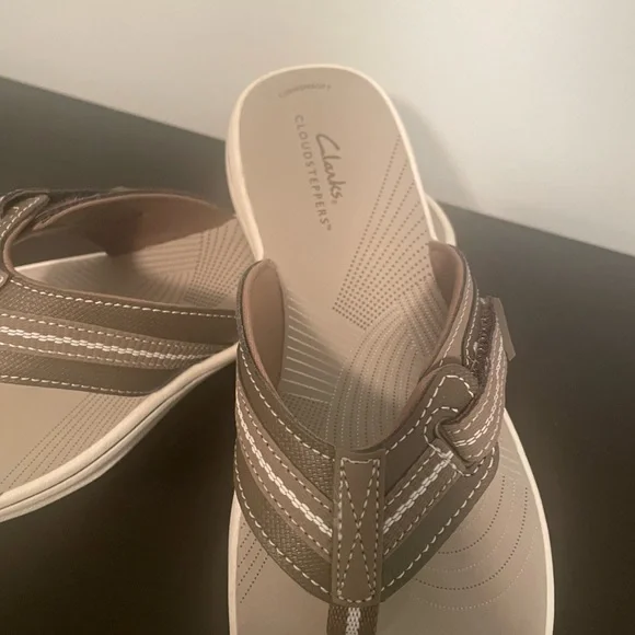 Clarks flip flops Cloudsteppers cushionsoft - Picture 8 of 8